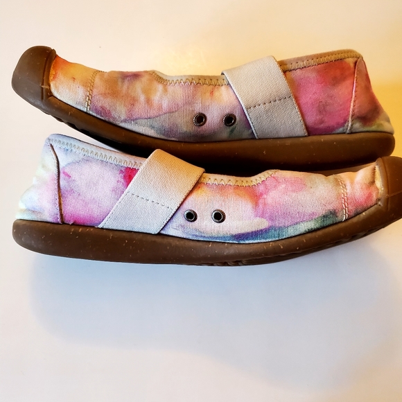 Keen Women's Pink Tie Dye Fabric Mary Jane Shoes size 38 - Picture 3 of 5